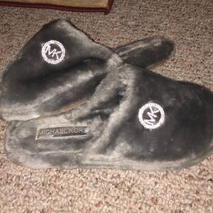 Never been worn MK faux fur slippers!